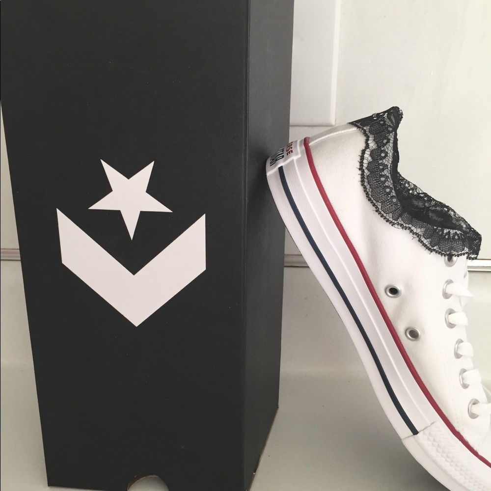 Cute Ankle Lace Converse - Custom! - Picture 5 of 7